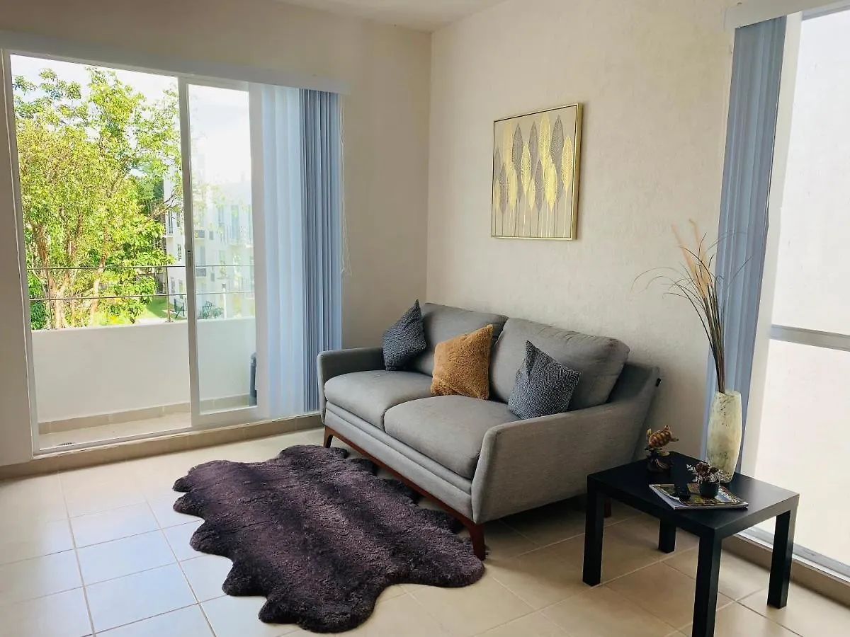 Privatunterkunft Franks House Luxury Apartment 